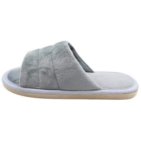 چگونه دمپایی حوله ای باکیفیت بخریم؟