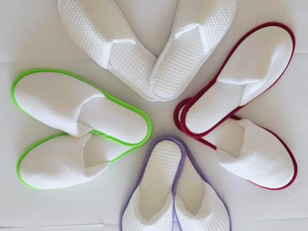 قیمت فروش دمپایی هتلی باکیفیت